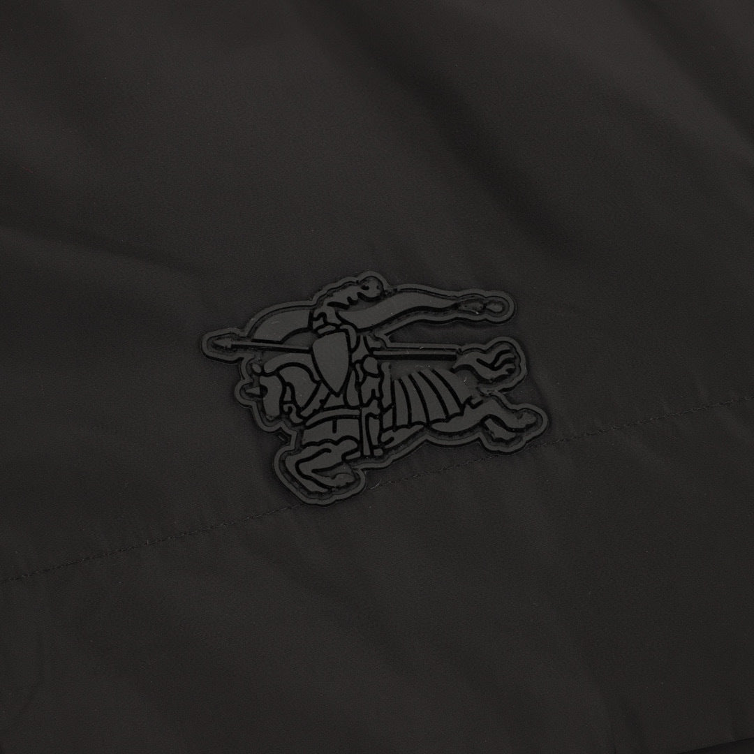 Burberry 26SS Equestrian Knight Emblem Zip-Up Harrington Jacket