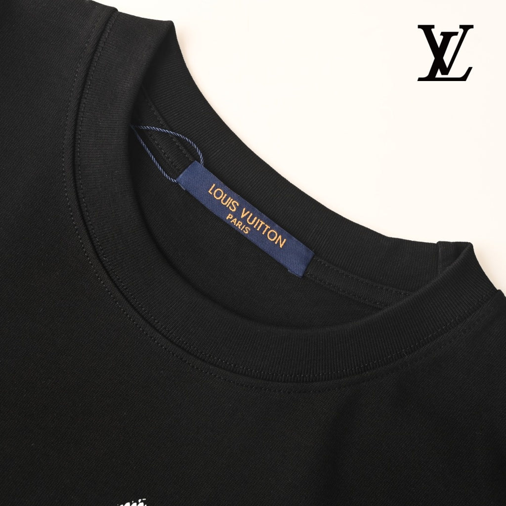 Louis Vuitton Men's Black Giant Monogram T-Shirt