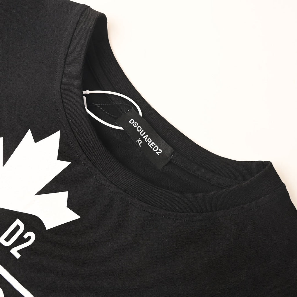 Dsquared2 D2 Maple Leaf Graphic Short-Sleeve T-Shirt in Black