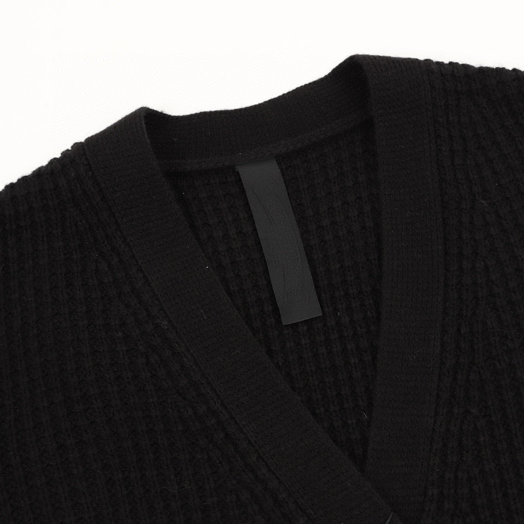 CH Cashmere Cardigan with Leather-Trimmed Sleeves and Cross-Waffle Knit