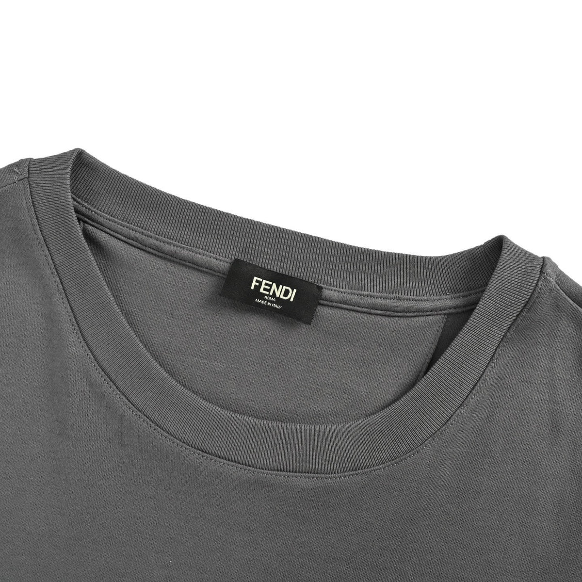 Fendi Zip-Pocket Logo Short-Sleeve T-Shirt in Grey