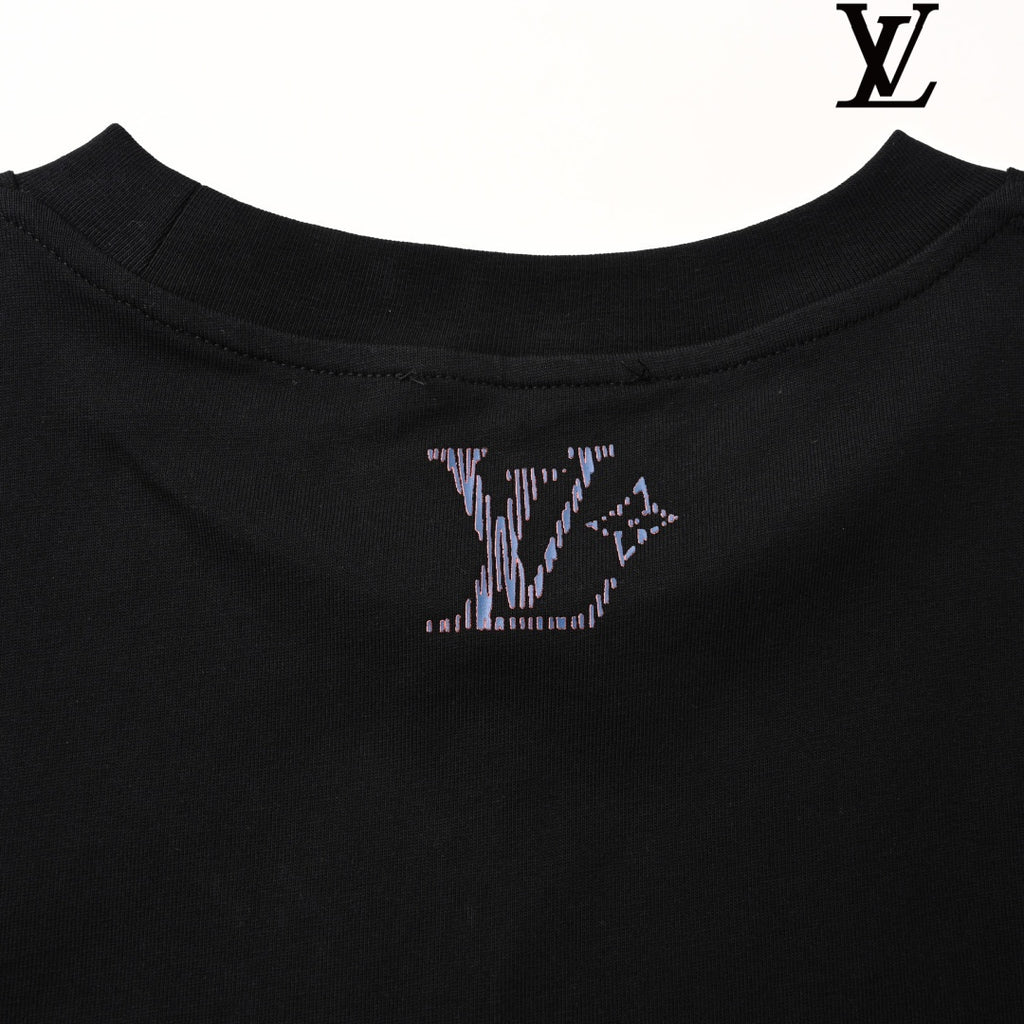 Louis Vuitton Men's Black Short Sleeve T-Shirt
