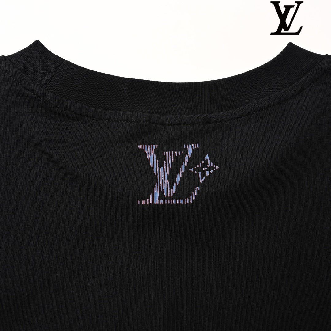 Louis Vuitton Men's Black Short Sleeve T-Shirt