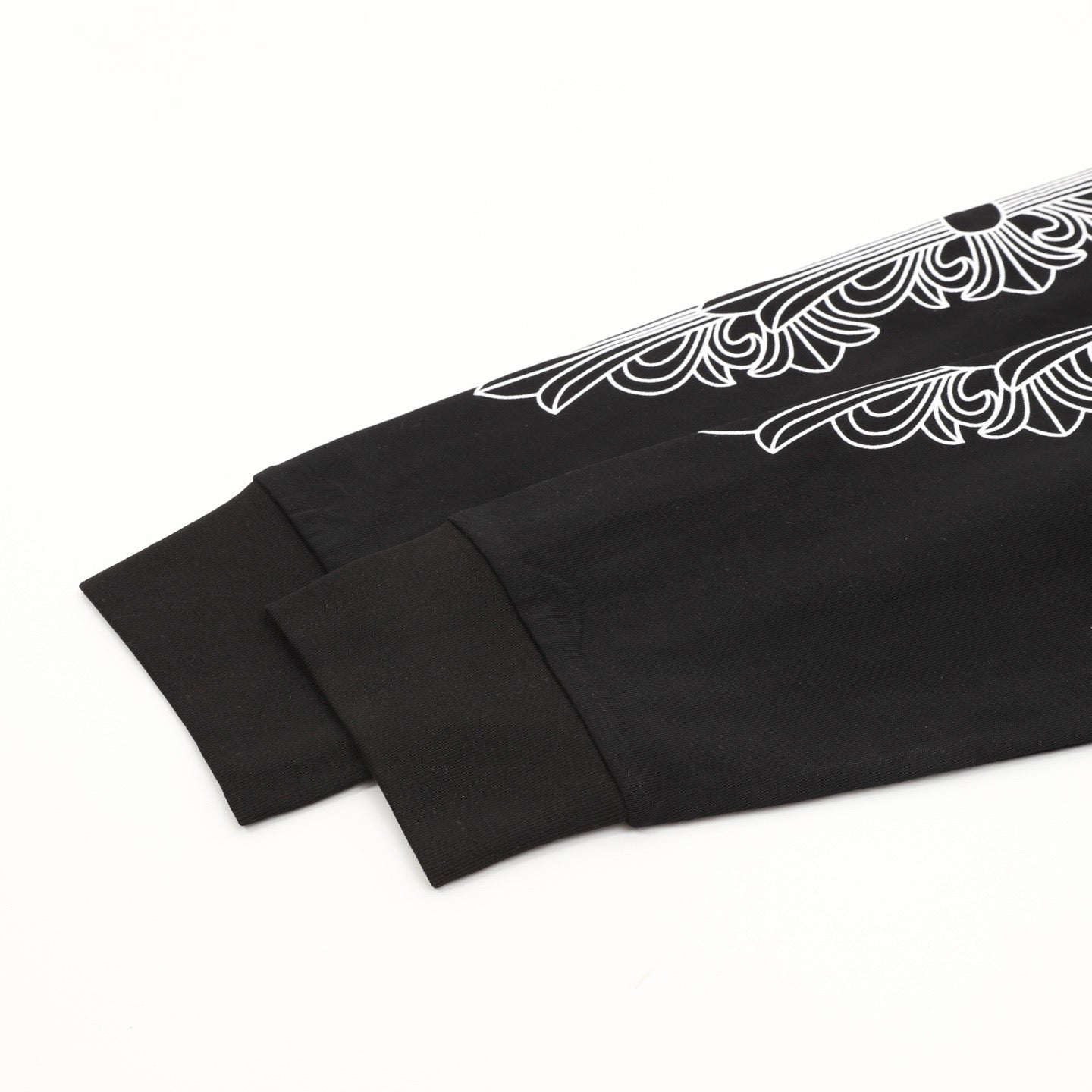 Chrome Hearts 25FW Hollow Horseshoe Long-Sleeve T-Shirt
