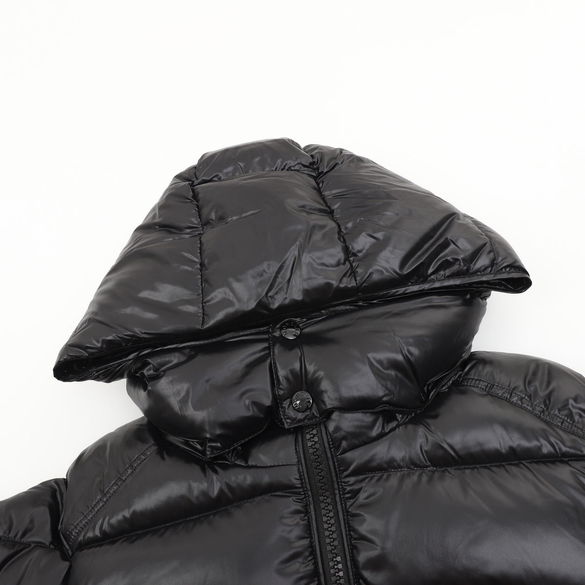 Moncler Women's / Men's Quilted Hooded Down Puffer Jacket in Light Grey