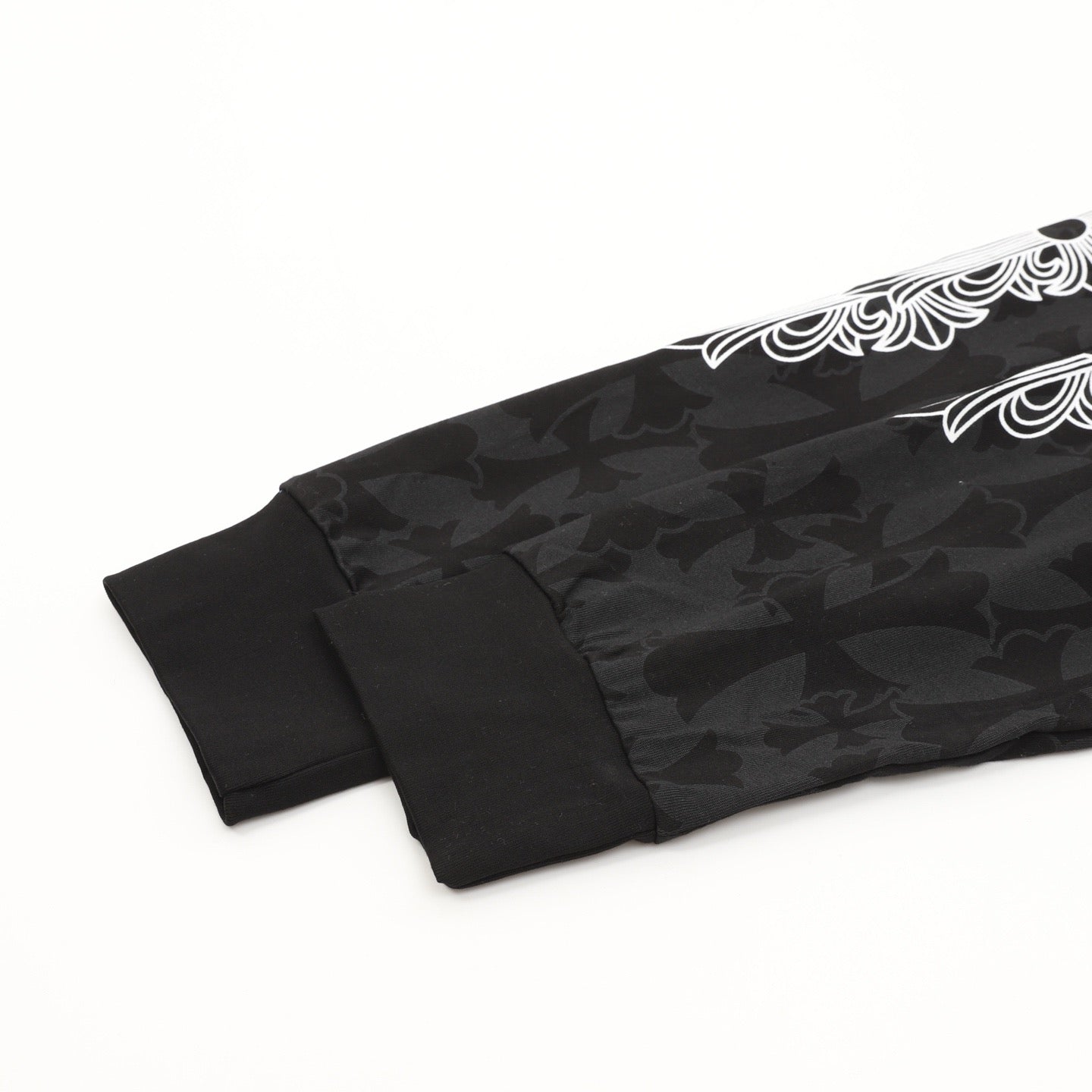 Chrome Hearts 25FW Dark Pattern All-Over Print Long-Sleeve T-Shirt