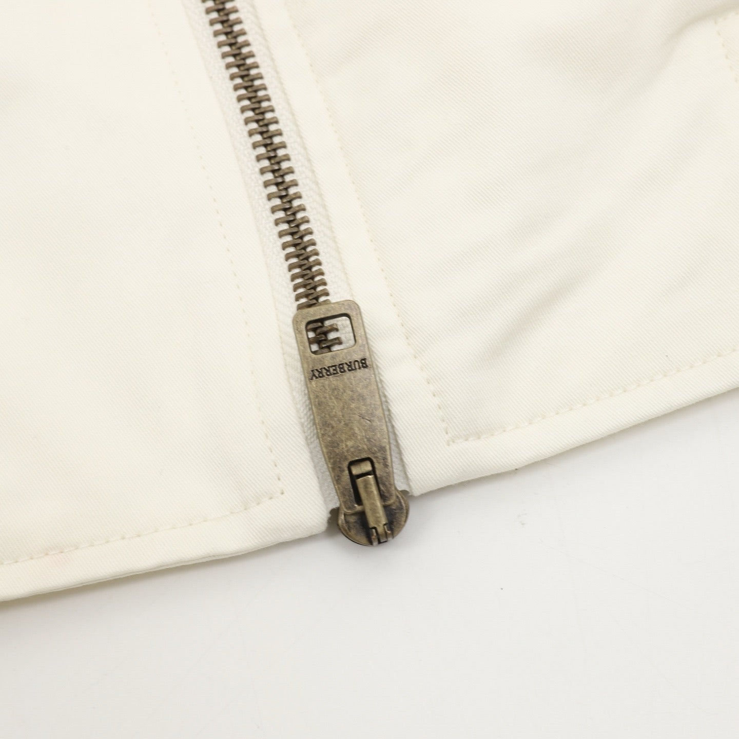 Burberry House Check Collar Zip Jacket — Ivory, Vintage Check Lining