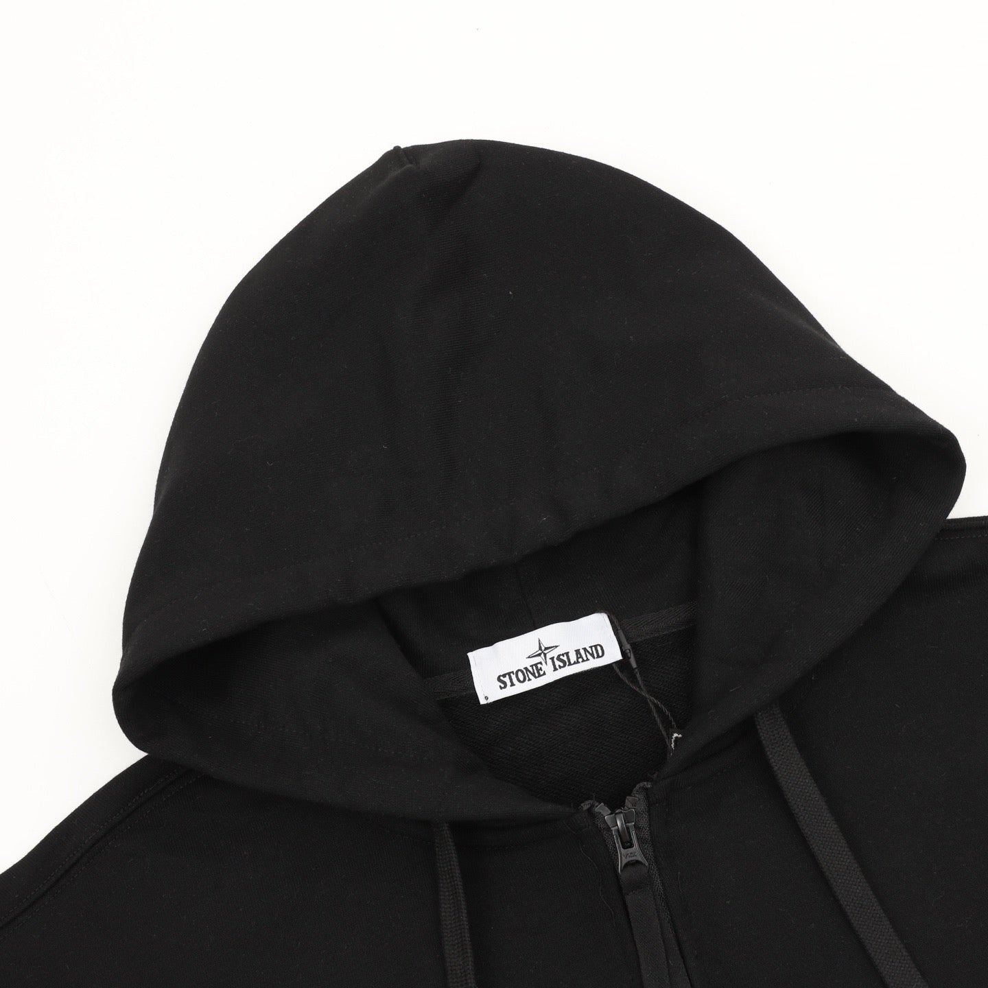 Stone Island Sleeve Patch Hooded Zip-Up Jacket | White Contrast Zip Casual Outerwear