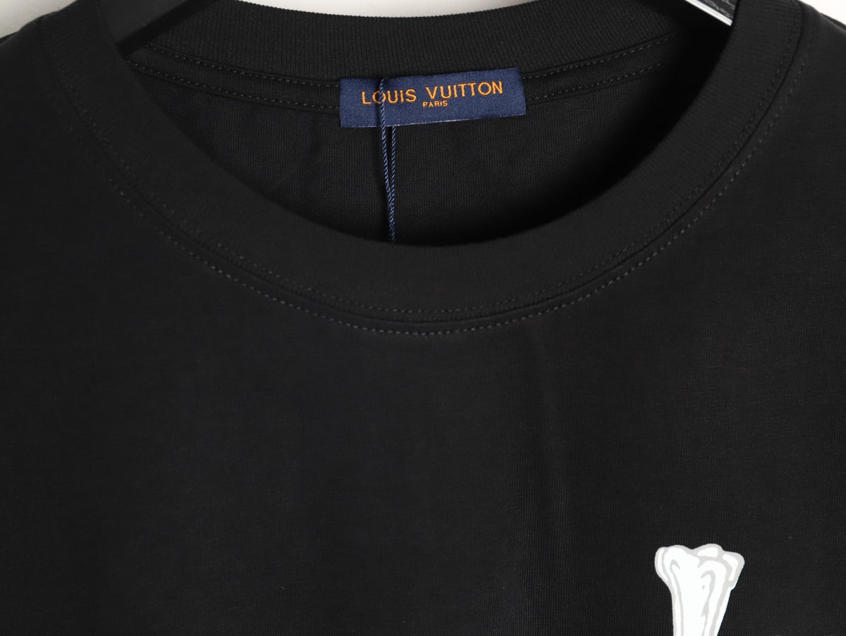 Louis Vuitton Bone-Style LV Logo Short-Sleeve T-Shirt in Black