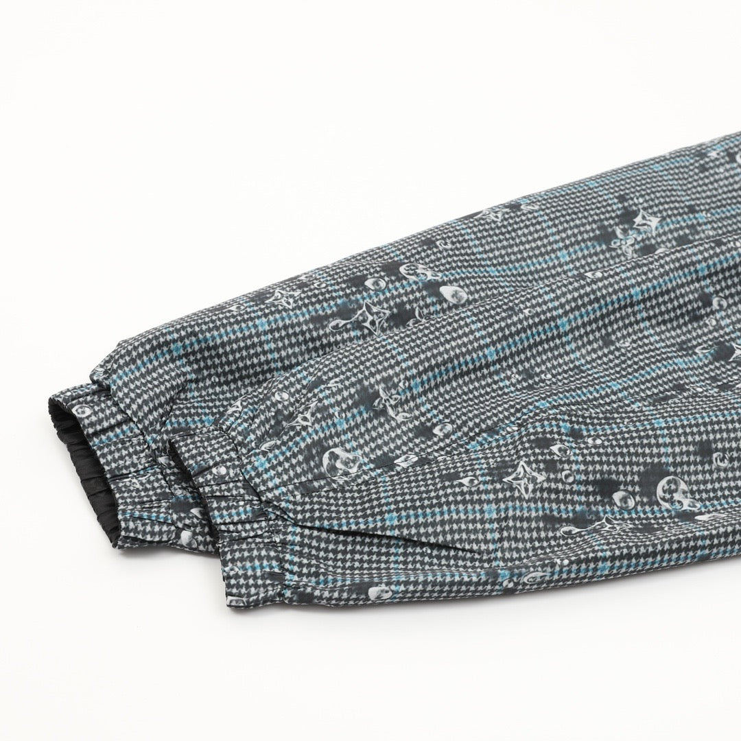 Louis Vuitton 25FW Reversible Monogram Crystal Hooded Jacket | Grey Check LV All-Over Print
