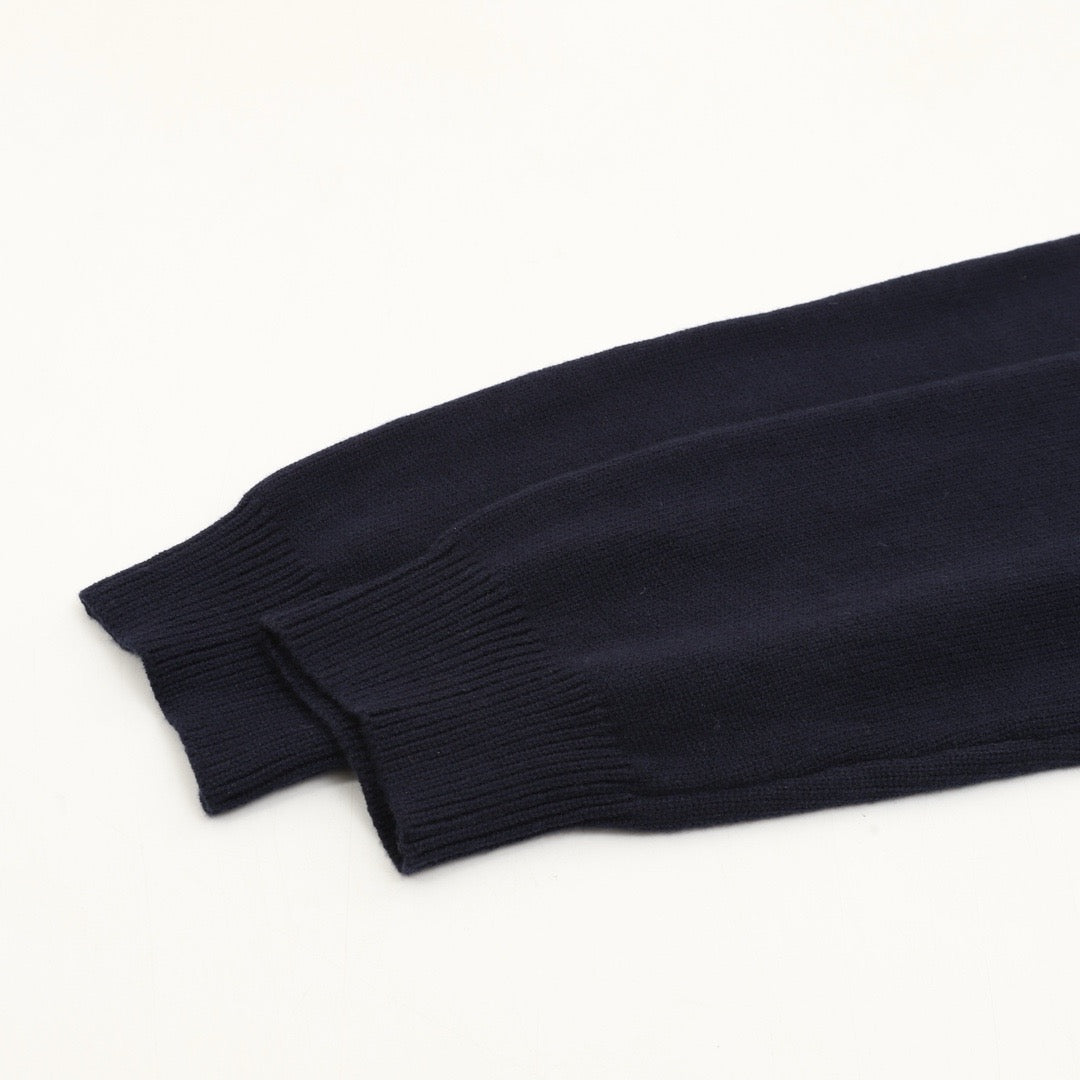 Gucci Women's Men's Navy Script Logo Crewneck Knit Sweater
