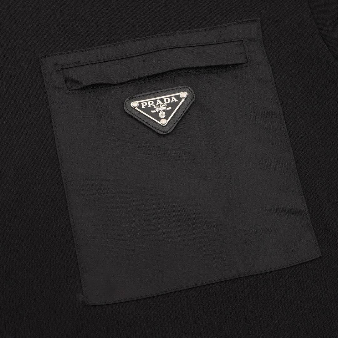 Prada Triangle Logo Zip Chest Pocket Long-Sleeve Top — Ivory（副本）