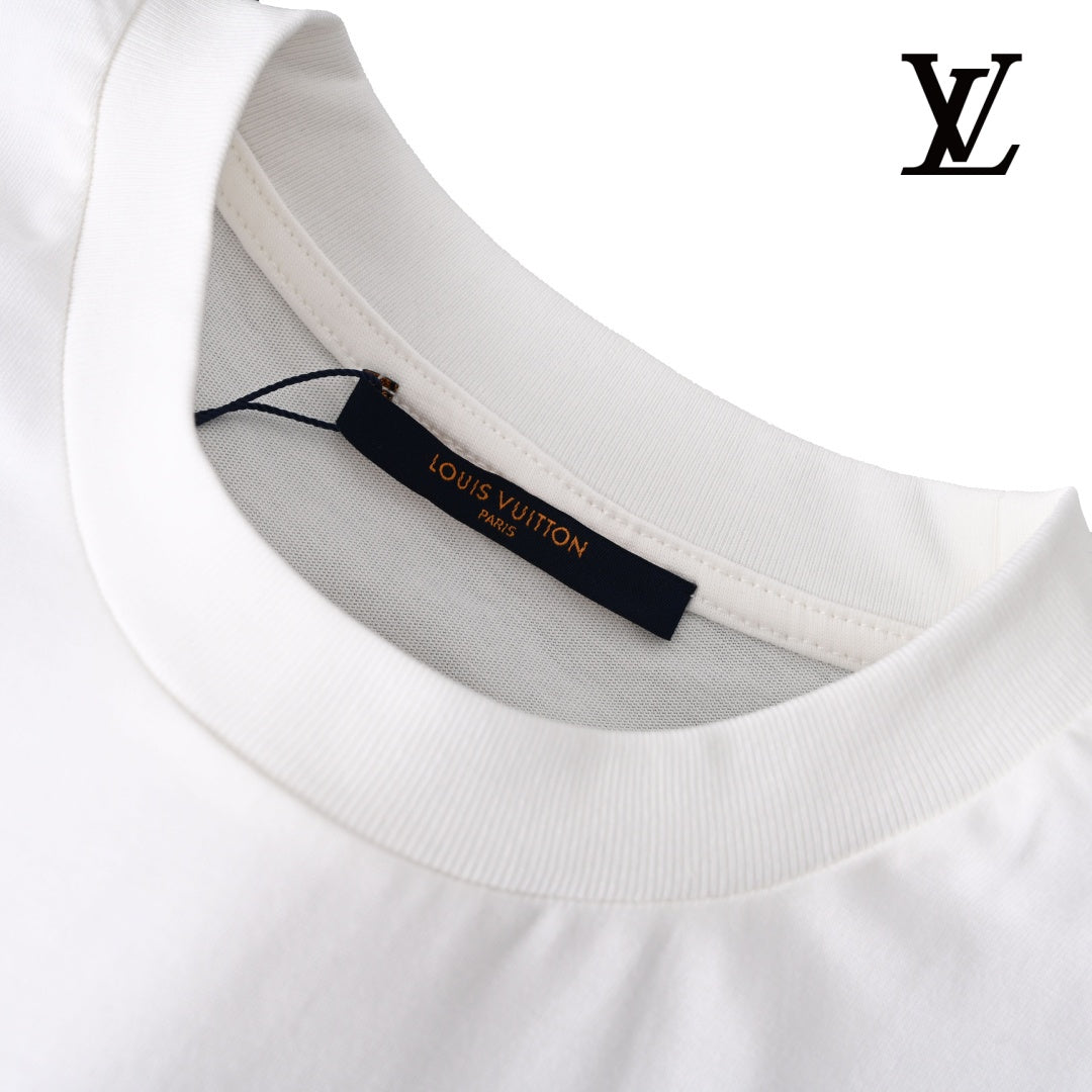 Louis Vuitton Men's White Colorful Conch Print T-Shirt