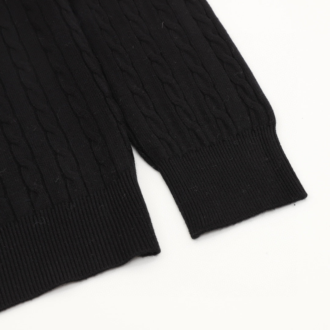 Loewe 25FW Anagram Logo Embroidered Cable Knit Crew Neck Sweater
