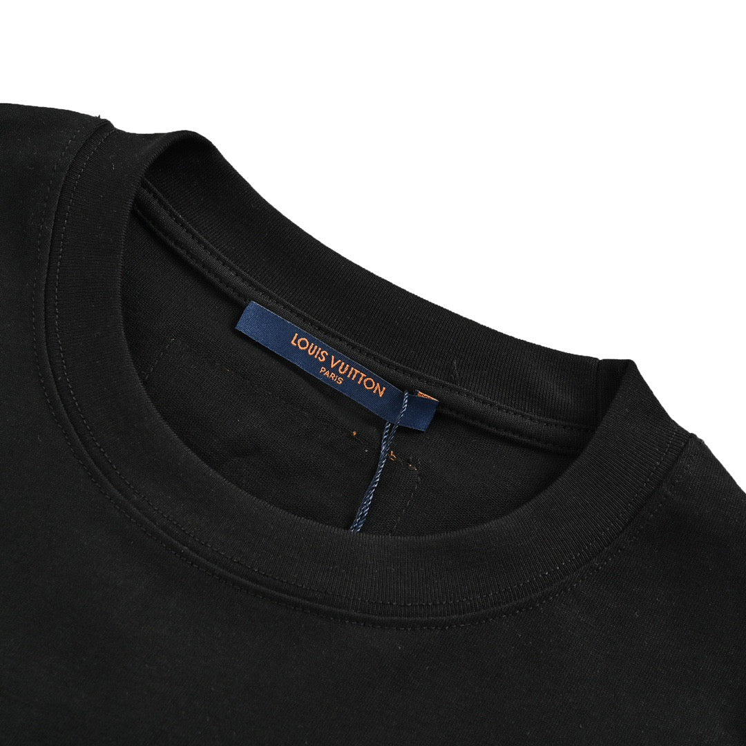 Louis Vuitton Monogram Pocket Short-Sleeve T-Shirt in Black