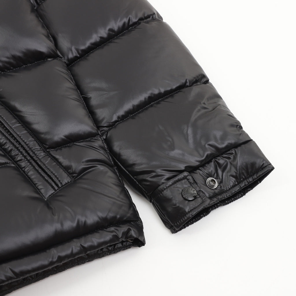 Moncler Women's / Men's Quilted Hooded Down Puffer Jacket in Light Grey