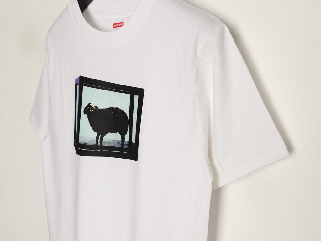 Supreme Men's White Boxed Sheep Print Short-Sleeve T-Shirt