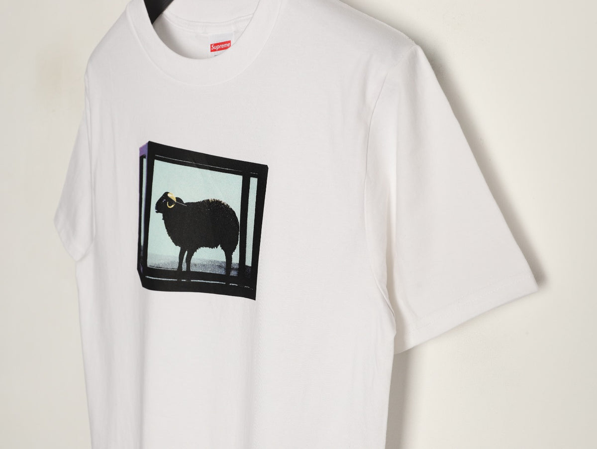 Supreme Men's White Boxed Sheep Print Short-Sleeve T-Shirt