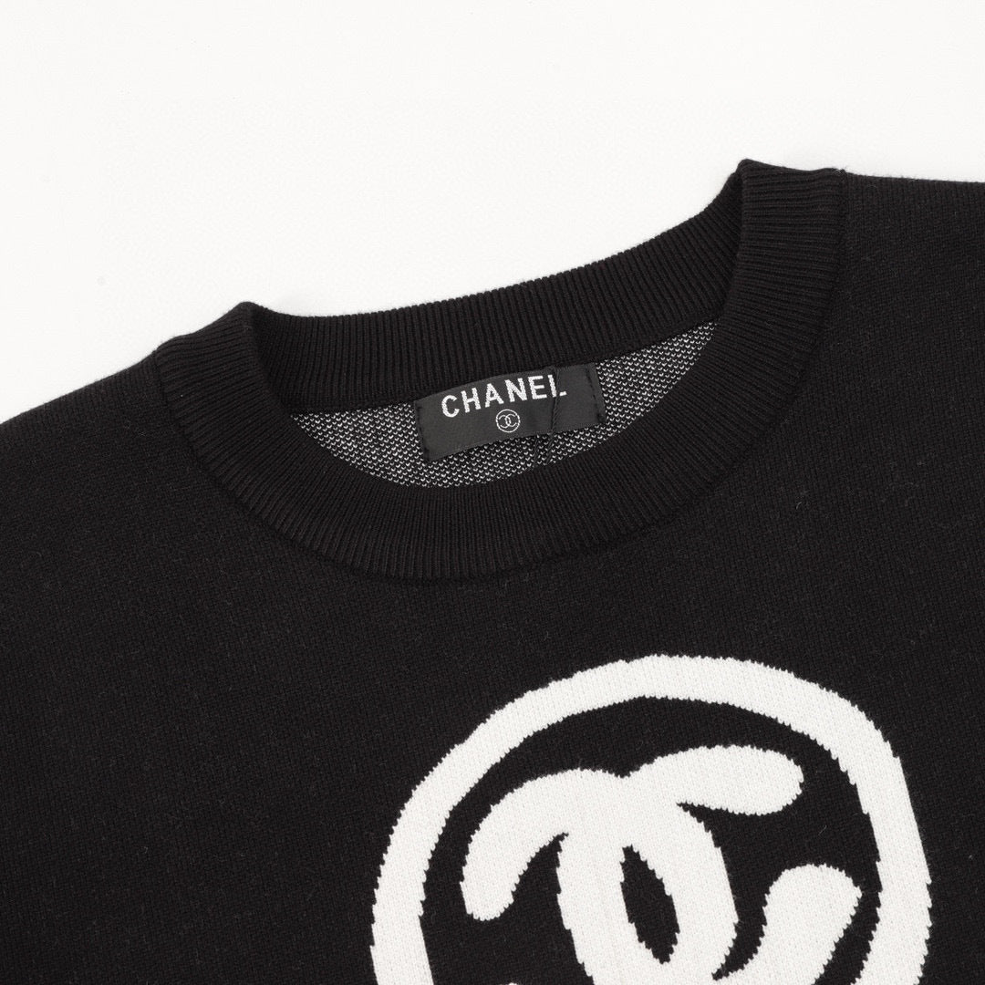 Chanel Yarn-Dyed Logo Knit Crew-Neck Sweater