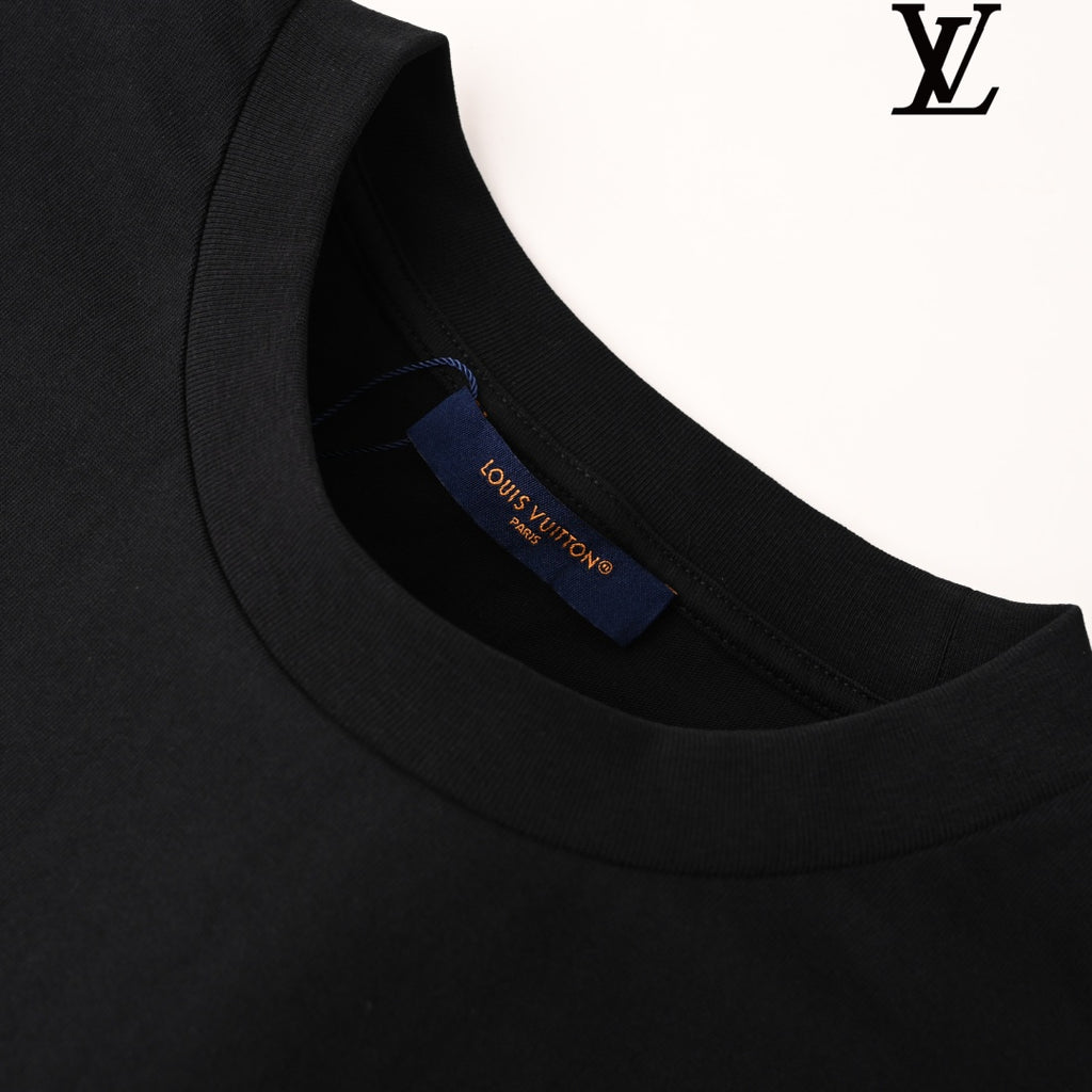 Louis Vuitton Men's Black Short Sleeve T-Shirt
