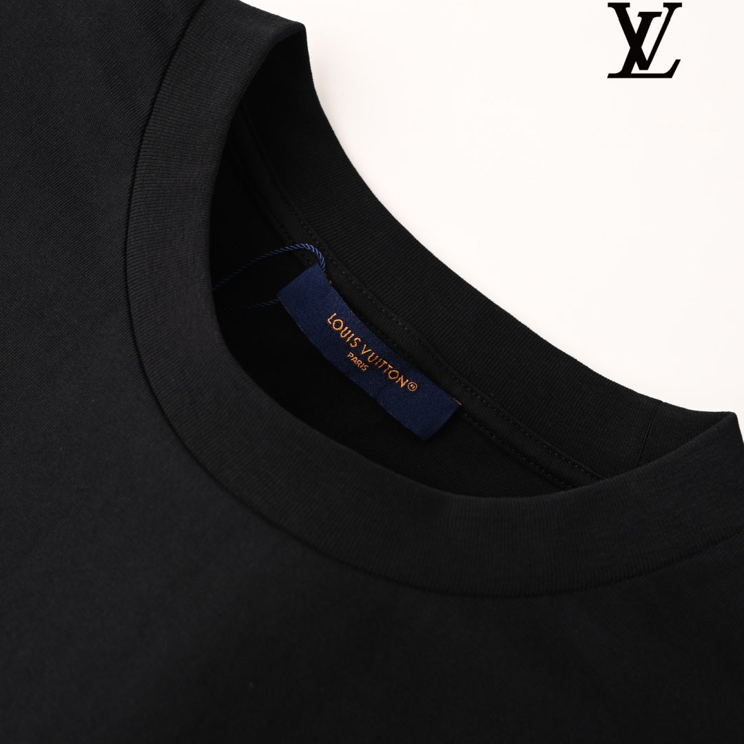Louis Vuitton Men's Black Short Sleeve T-Shirt